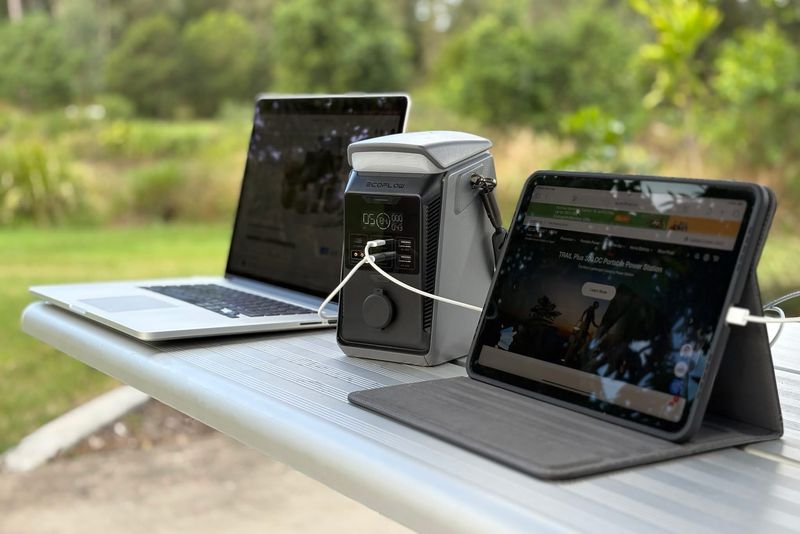 EcoFlow TRAIL Plus 300 DC Portable Power Station  (288Wh)
