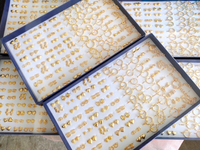 100 Pairs CLass B Bangkok Gold 14k Gold Plated Mix Earrings