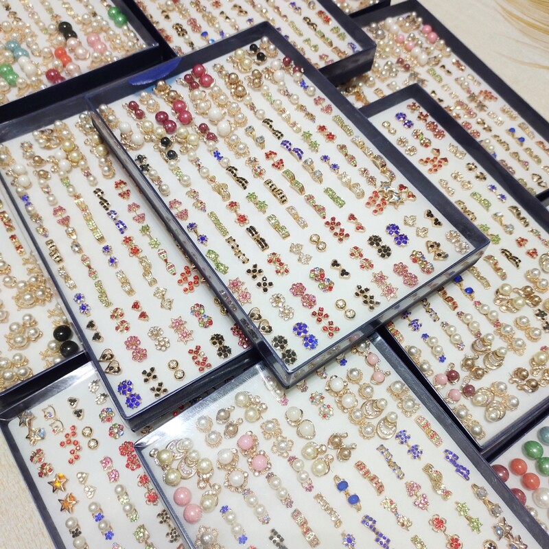 100 Pairs of Class B Rosegold Gemstone &amp; Pearl Earrings