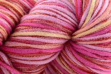 Universal Yarn - Alana, Hula