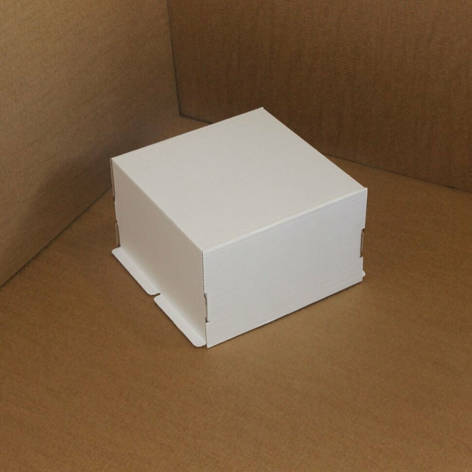 Коробка для торта БЕЗ ОКНА 30х30х19см
