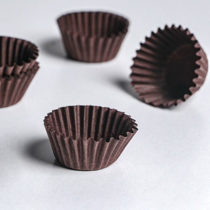 Капсула для конфет коричневая, 2,5 х 1,6 см 20шт (+-2шт)