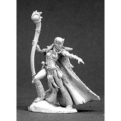 Llana, Shaman - Reaper Miniatures