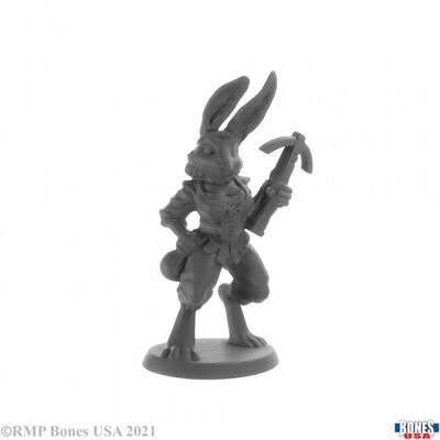 Enrieth, Female Harefolk Rogue Rabbit Hase - Bones - Reaper Miniatures