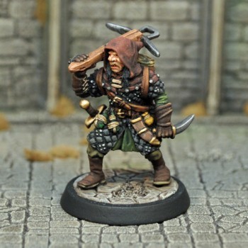 DAD10 – Male Half-orc Assassin - Otherworld Miniatures
