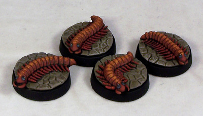 DV1a – Giant Centipedes (4) - Otherworld Miniatures