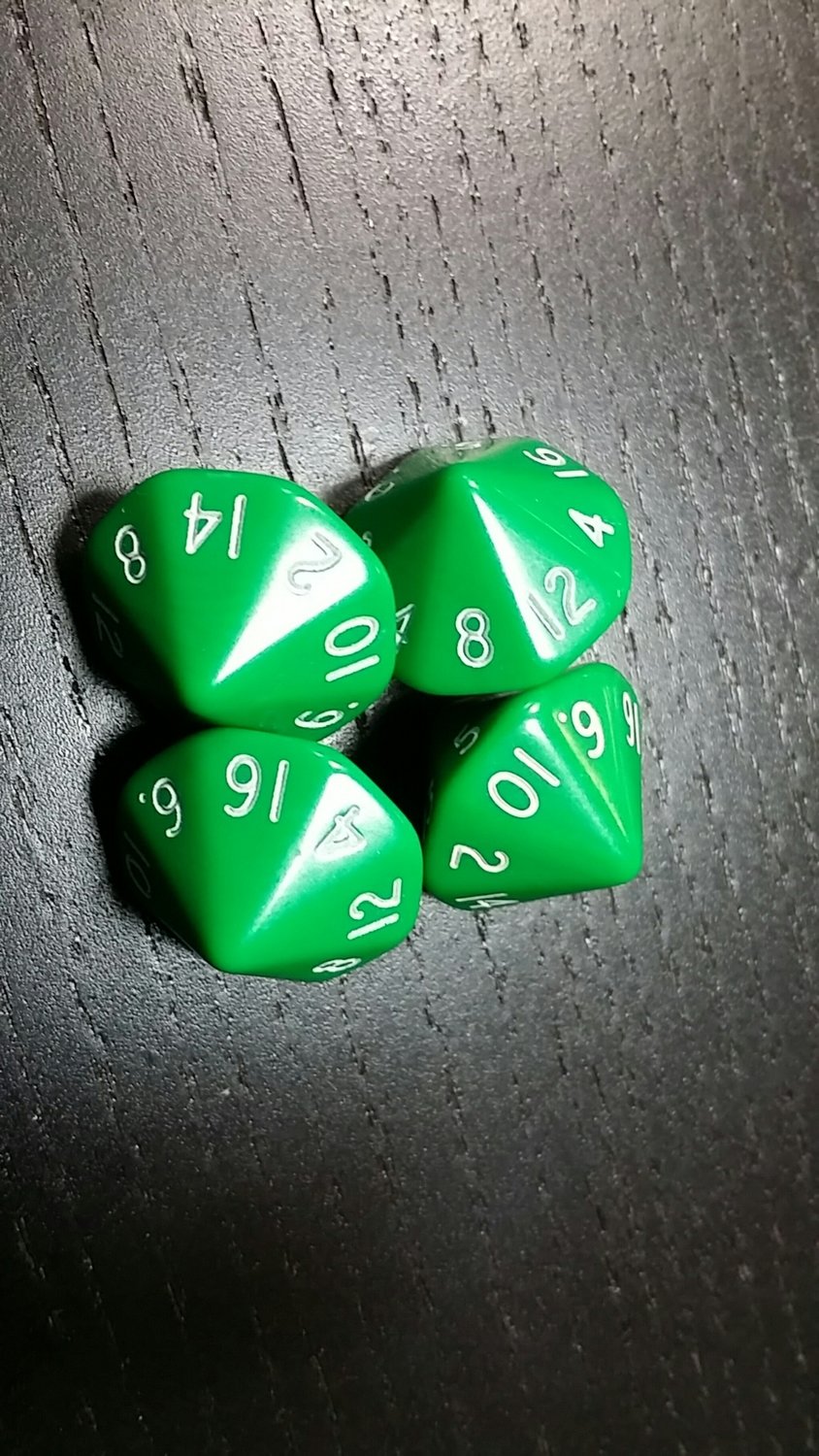 16-seitig Würfel - D16 Dice - Grün-Weiss