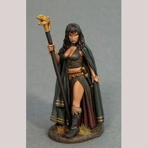 Evil Female Mage (B&W) - Dark Sword Miniatures