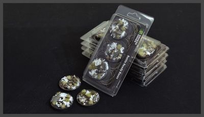 Round Winter Bases 50mm (x3) - Gamers Grass