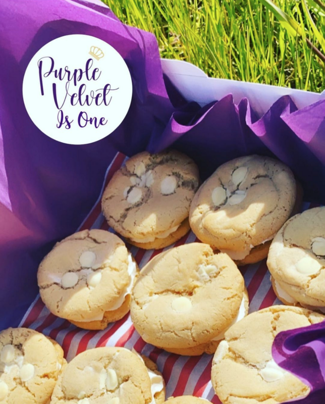 Treat Box - Cupcakes &amp; Yummies