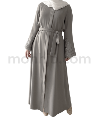 Abaya Monira gris en soie de Médine