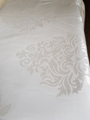 Fata masa brocart ivory model ”Spania”