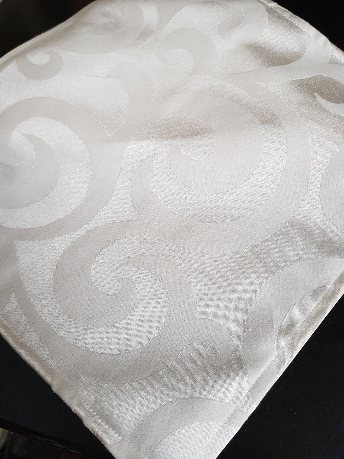 Servet 30x30 cm damasc