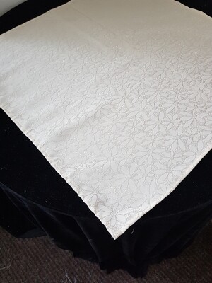 Napron 60x60 cm , brocart flori