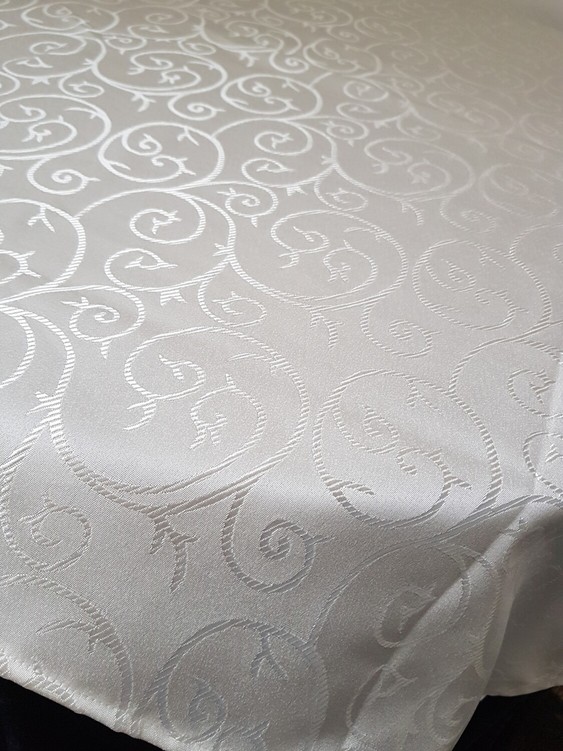 Față masă / napron brocart ivory cerculete