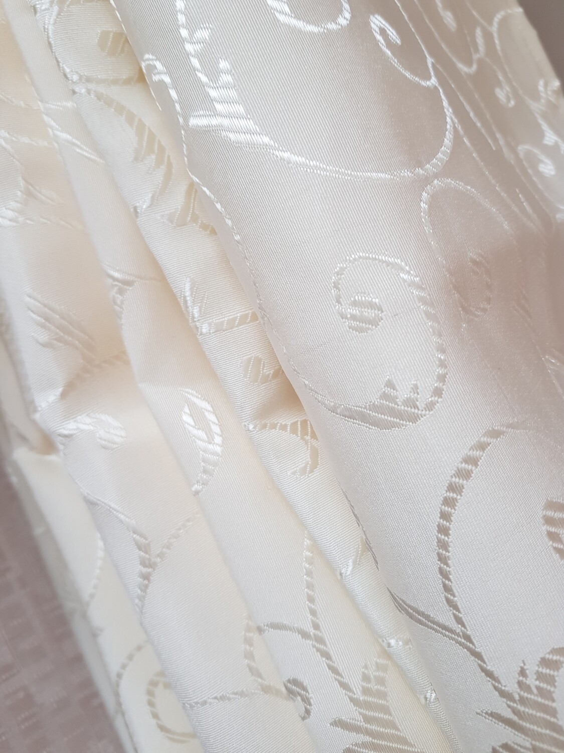 Servet brocart ivory galbui 30x30 cm