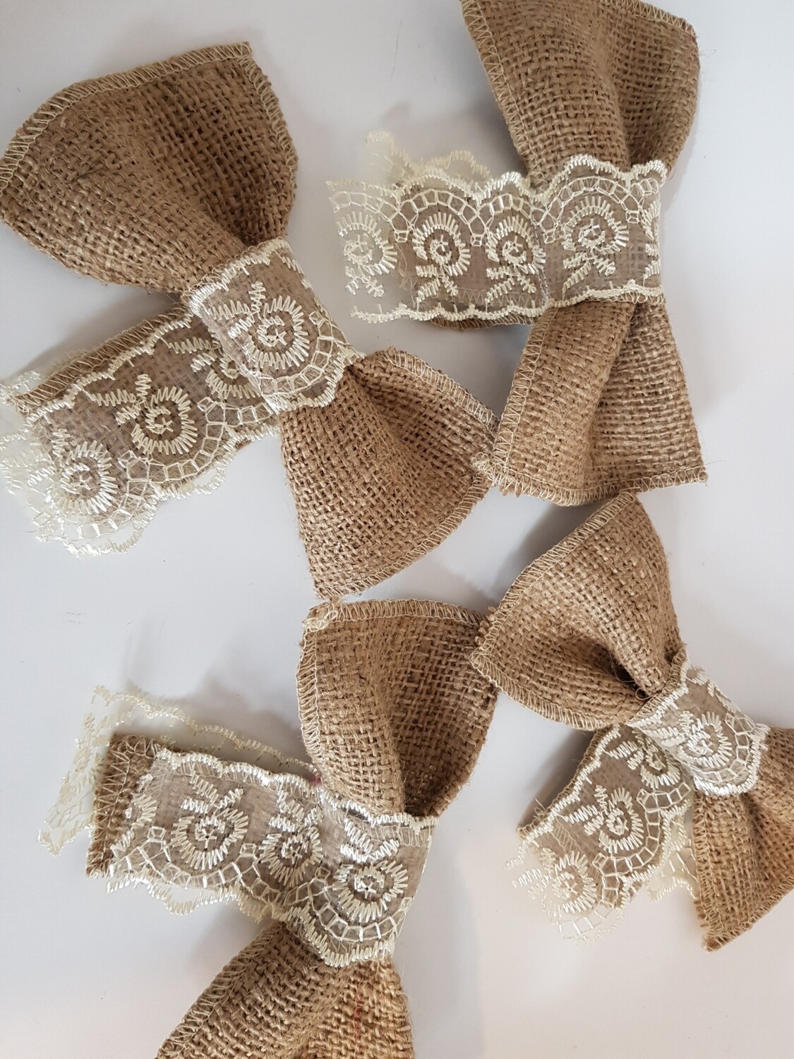 Set 4 fundite panza sac cu dantela (iuta)