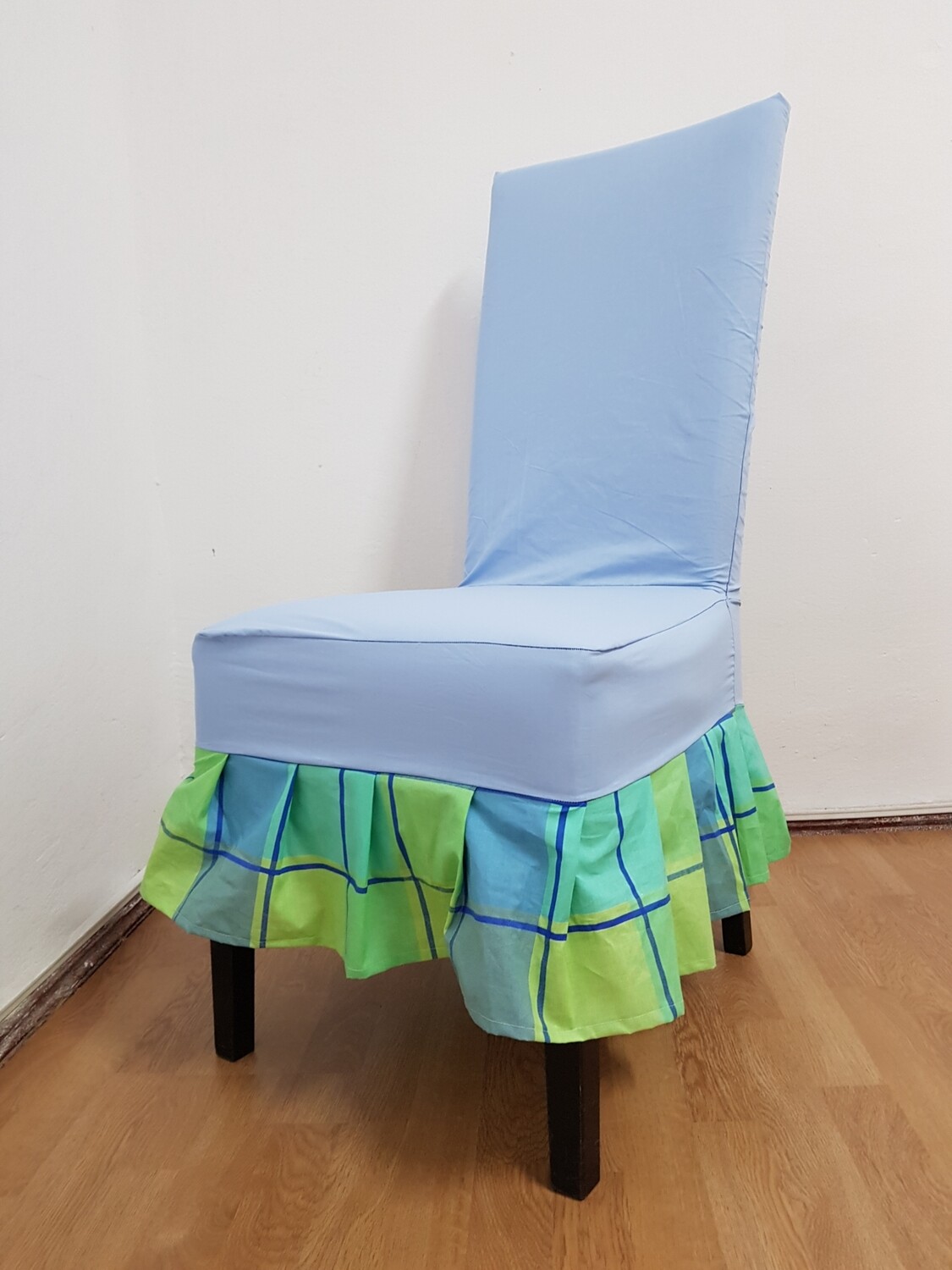 Husa fixa pentru scaun realizata din bumbac
