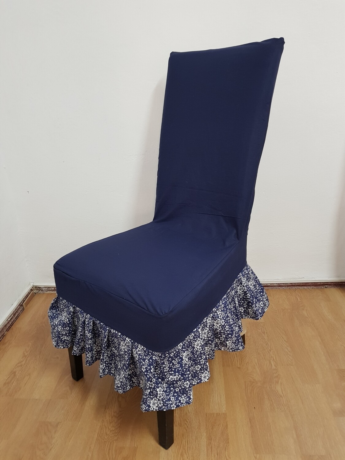 Husa fixa pentru scaun realizata din bumbac