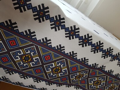 Fata masa cu motive traditionale (rustic) 100% bumbac
