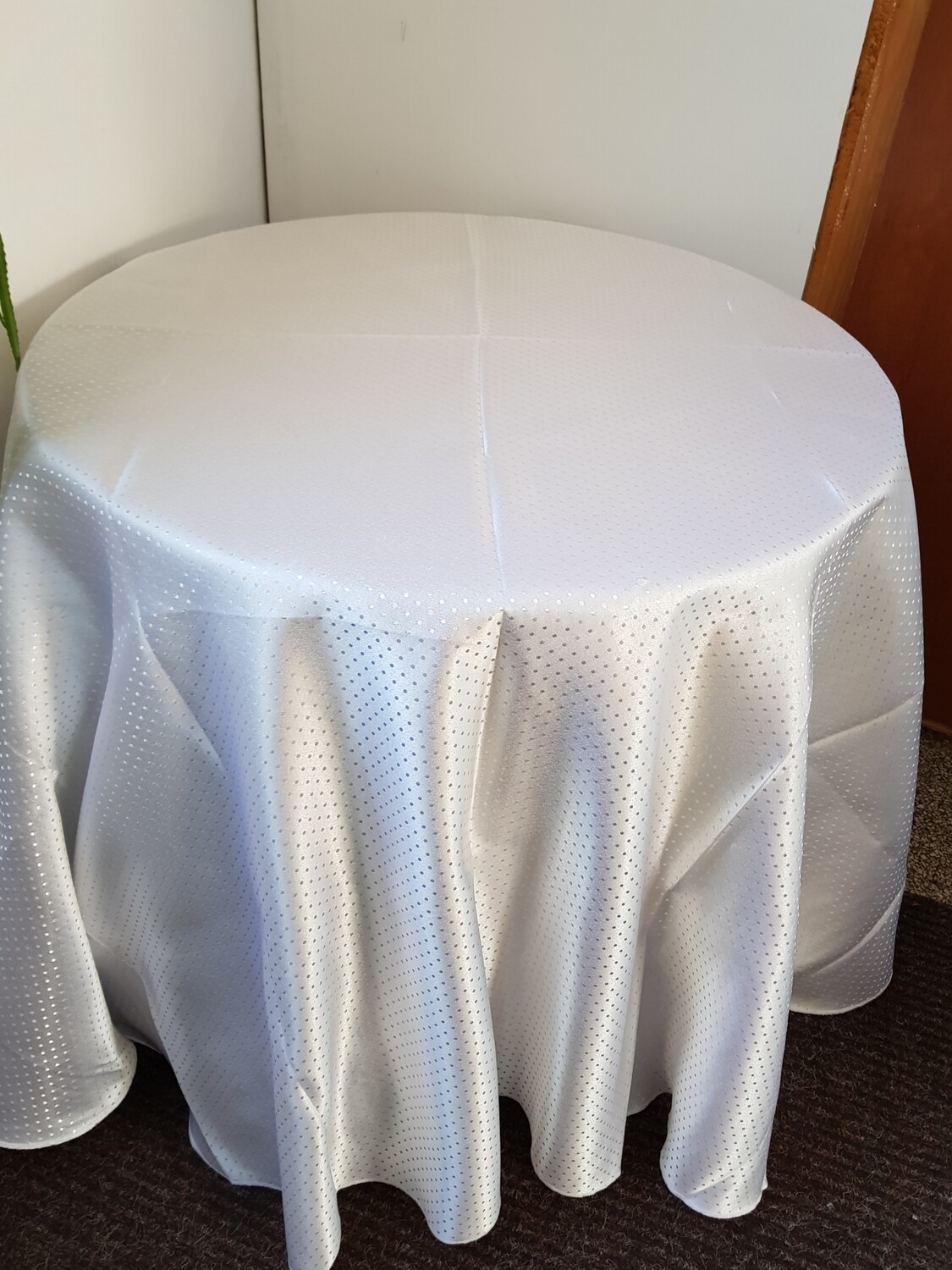 Fata masa rotunda, diametrul 220 cm