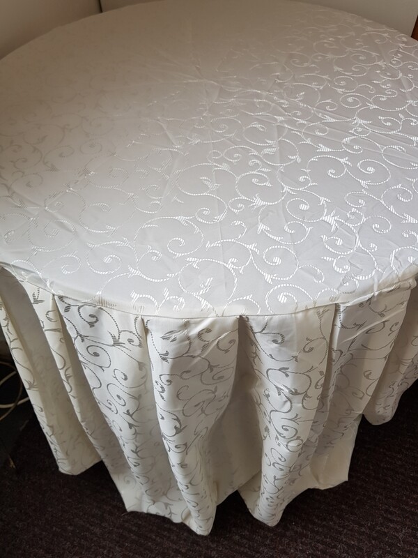 Husa masa rotunda cu diametrul 140 cm