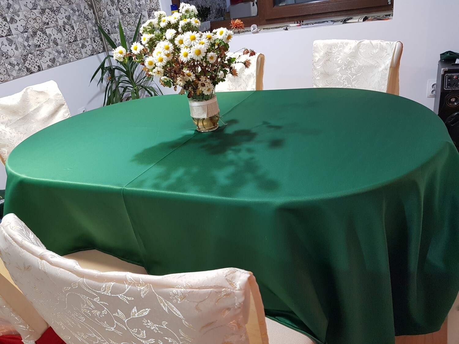 Set verde pentru masa si scaune