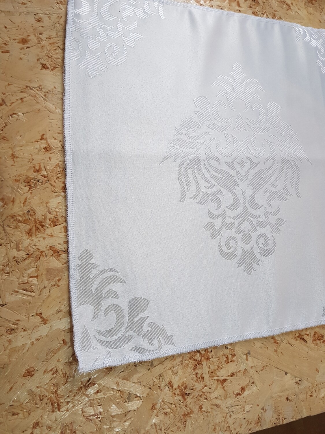 Servet brocart ivory model Spania