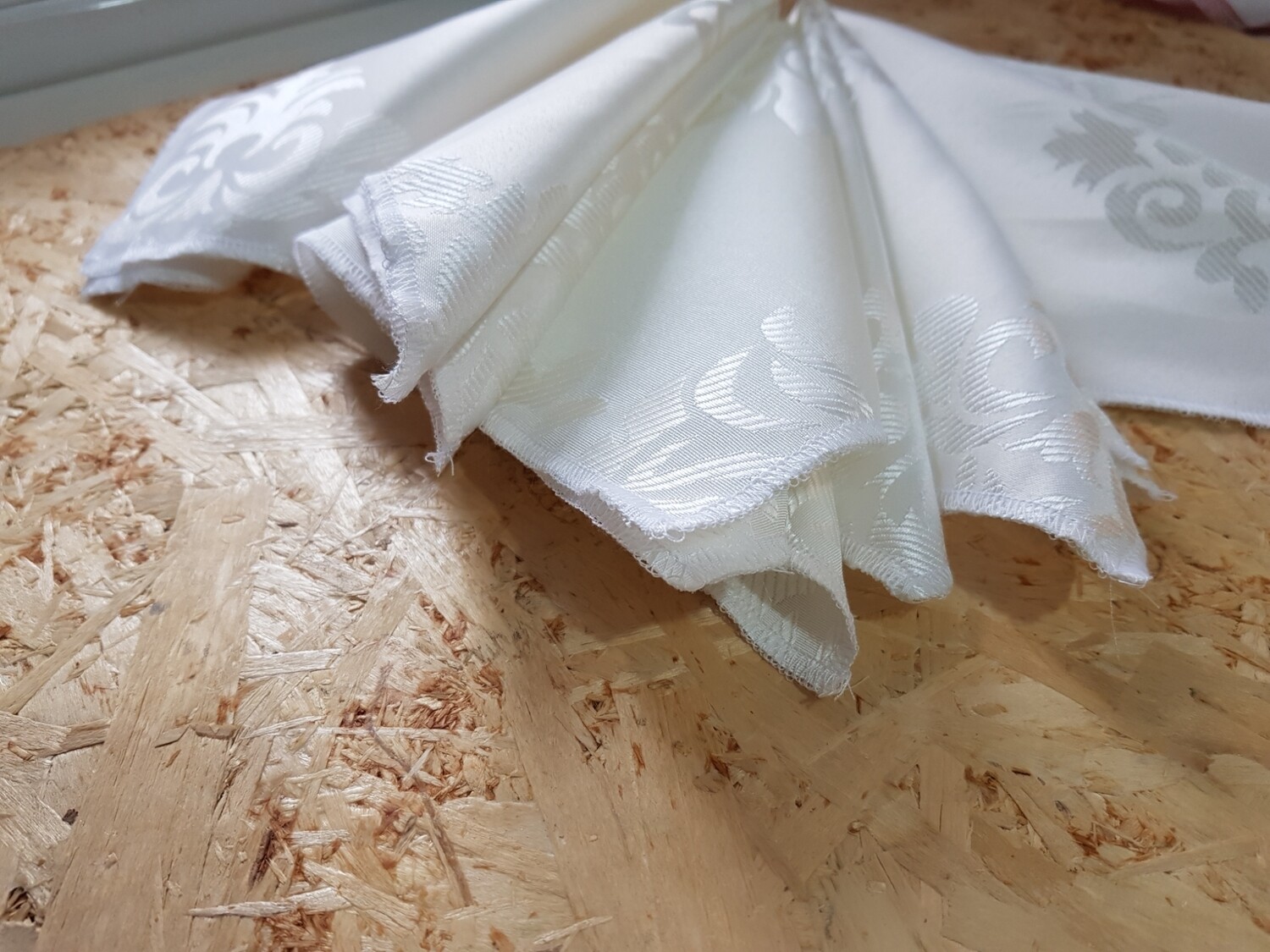 Servet brocart ivory model Spania