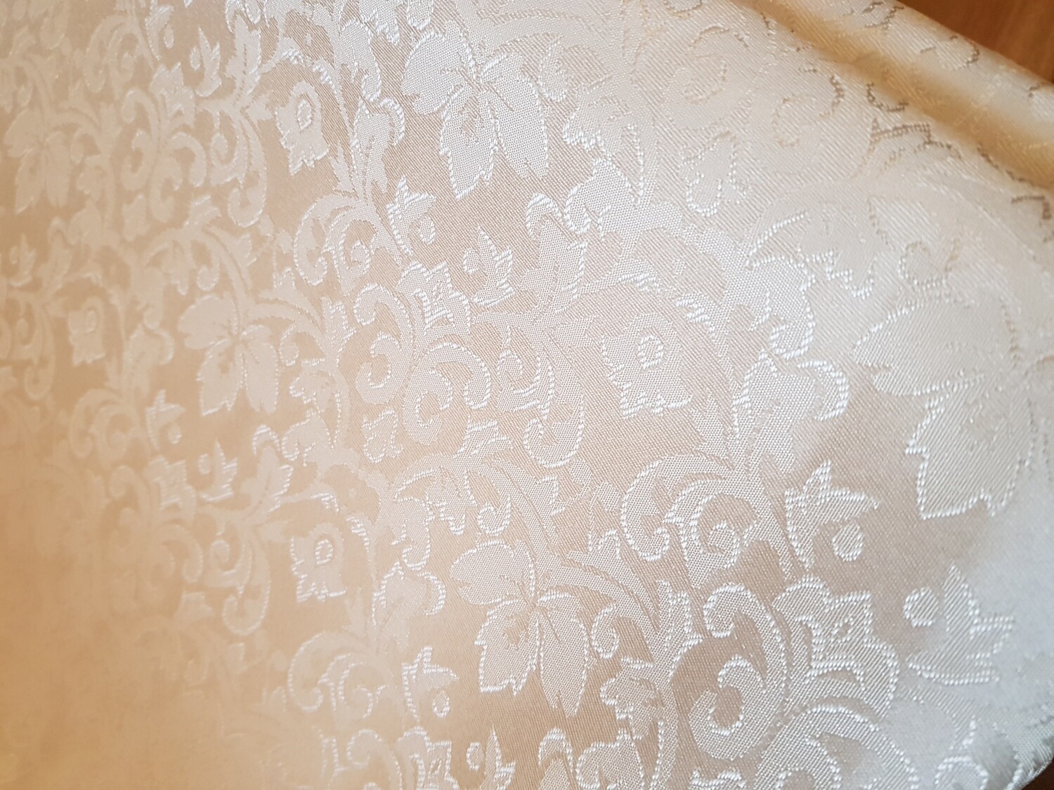 Față de masă dreptunghiulară,  brocart ivory , ”fleur de lis”