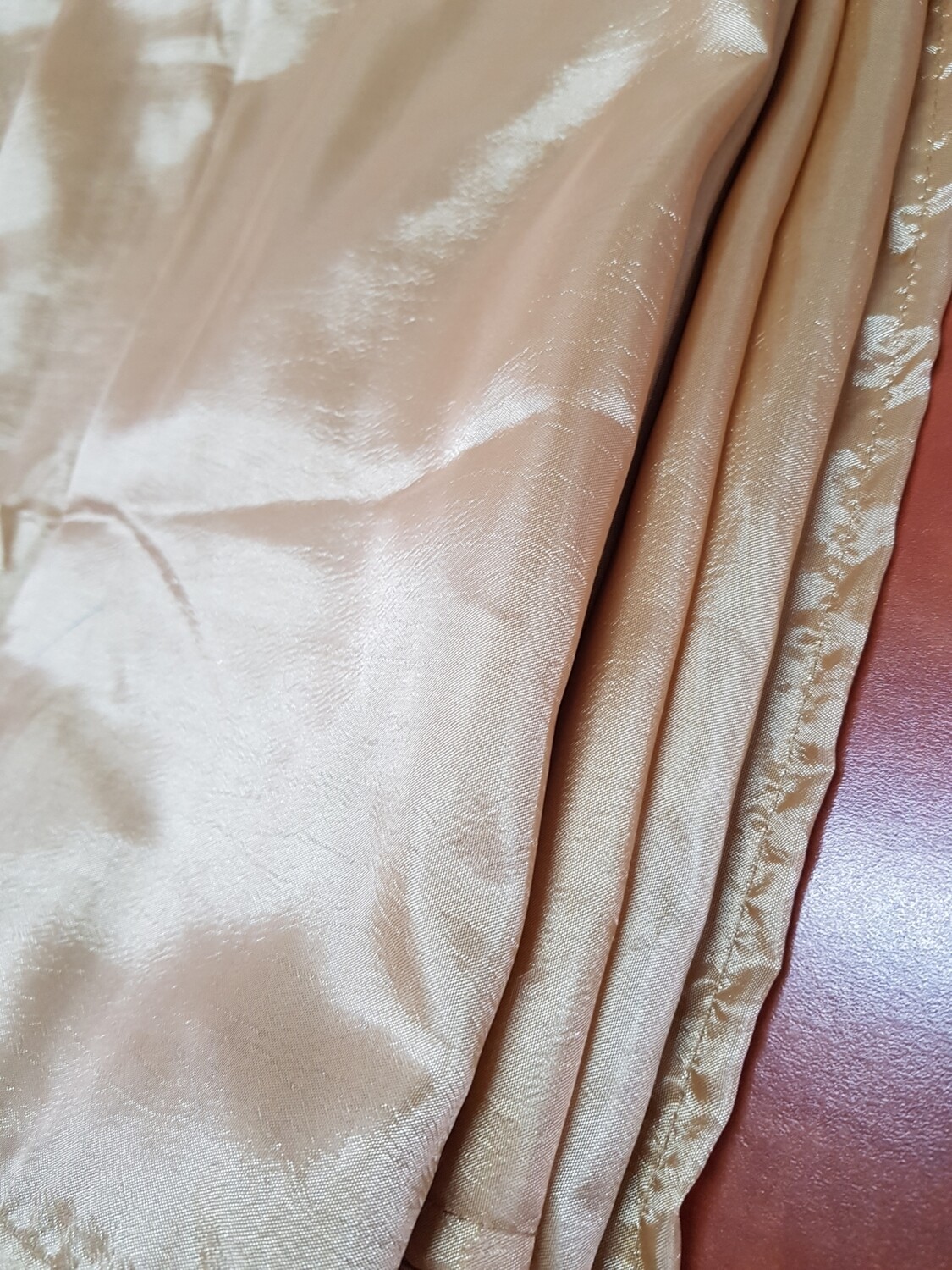 Napron auriu 33x215 cm- tafta