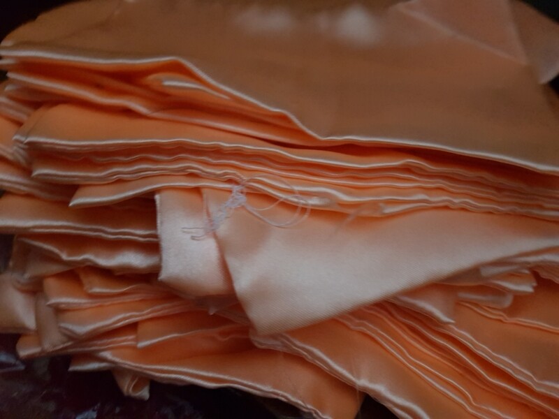 Papion satin somon