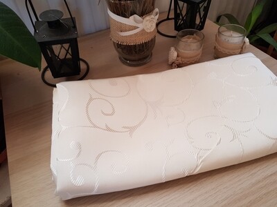 Fețe masă brocard ivory model melci