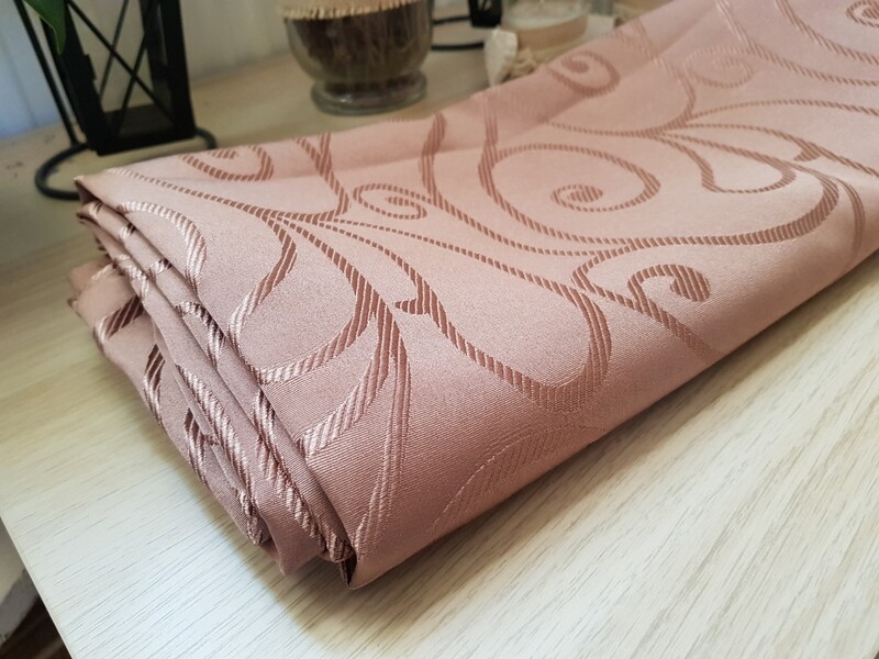 Fata masa 140x140 cm brocard maro deschis