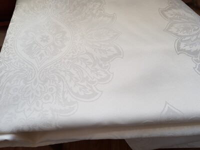 Fata masa  brocart ivory light, model floral