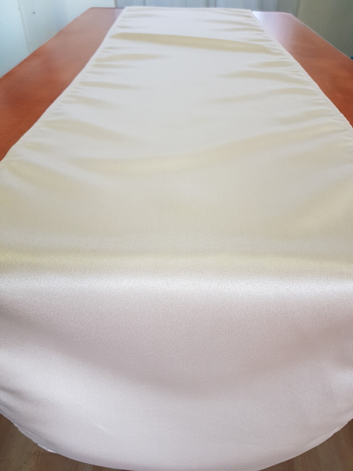 Traverse pentru masa 43x220 cm, crem-auriu