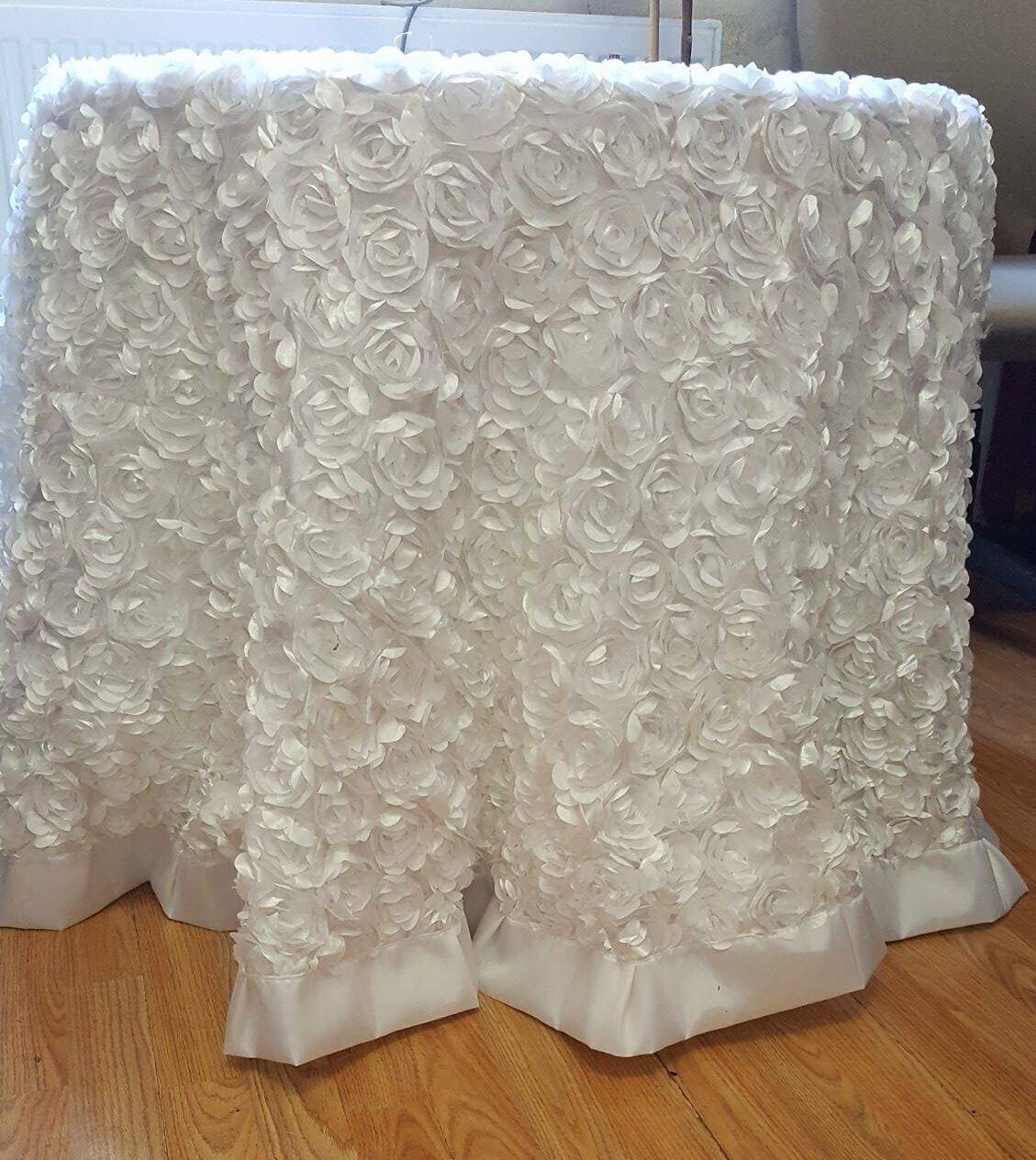 Fata masa trandafiri 3D