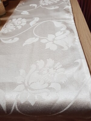 Traversa masa 26x210 cm  damasc ivory model bujori