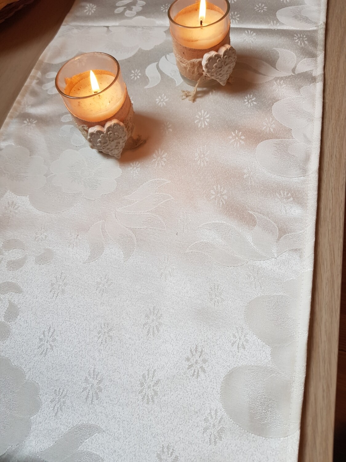 Traverse masa 30x205 cm , damasc ivory model floral