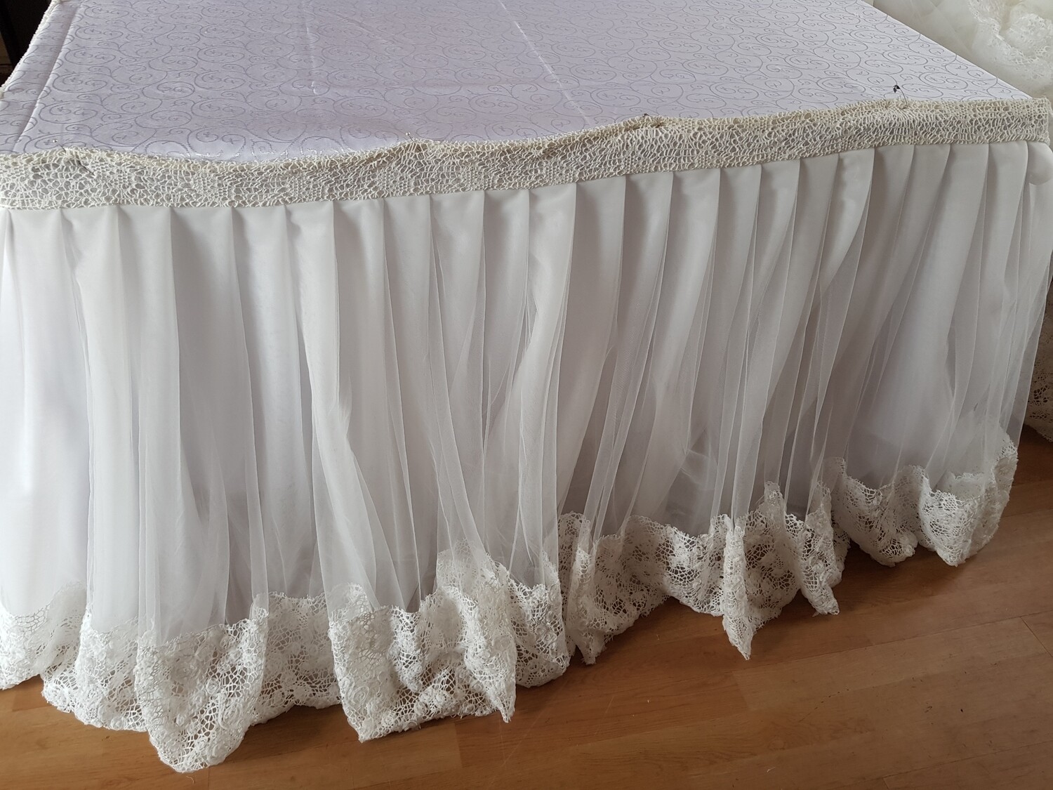 Fusta masa tulle si dantela