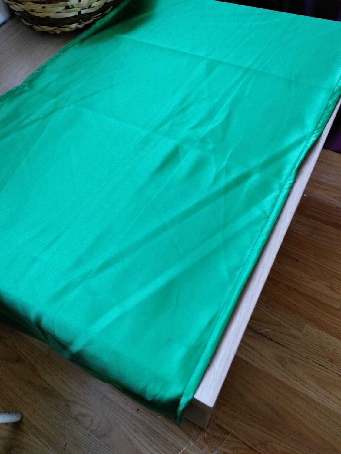 Traverse masa 38x150 cm brocart satinat verde