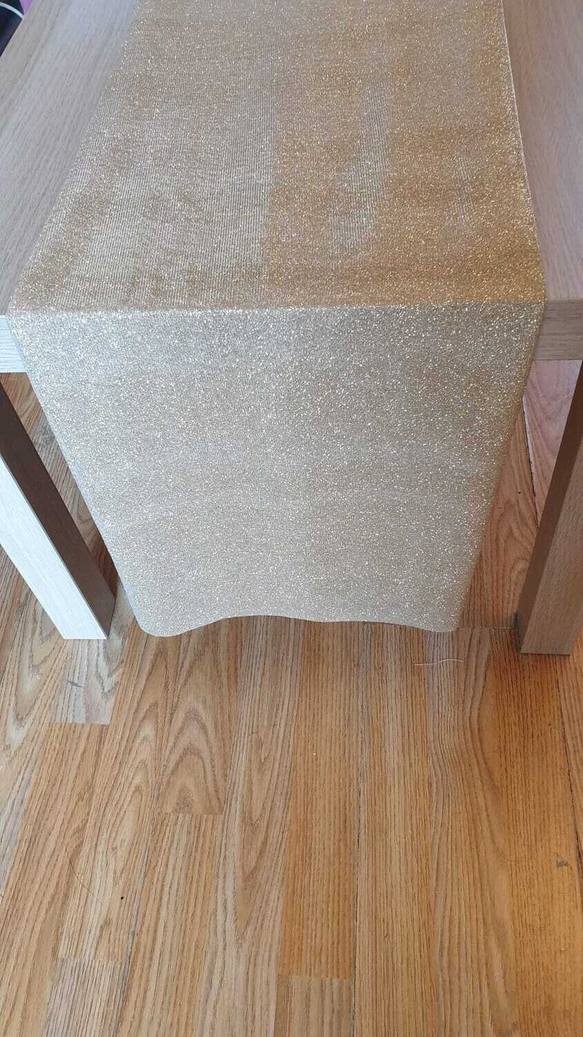 Traversa masa confectionata din tesatura tip lurex