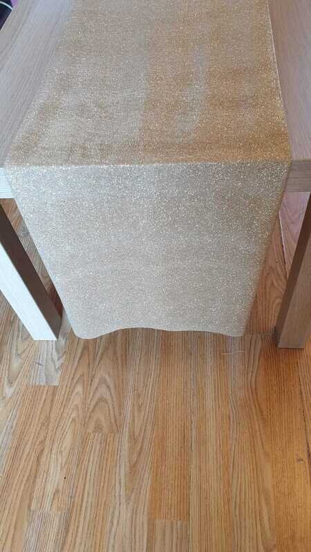 Traversa masa confectionata din tesatura tip lurex