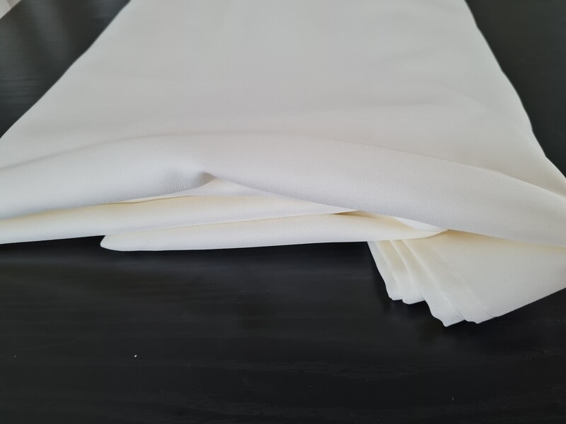 Fețe de masă minimat ivory/crem Fețe de masă minimat ivory/crem