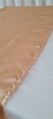 Napron 45x195 cm crepsatin auriu