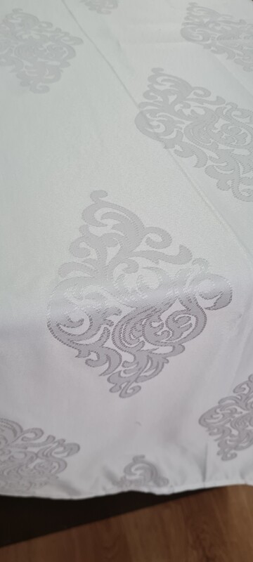 Fata masa  brocart ivory light model Spania