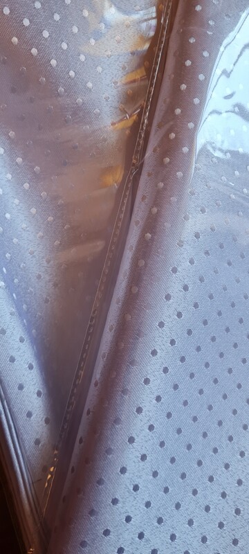 Fațe de masă brocart alb model puncte Fațe de masă brocart alb model puncte