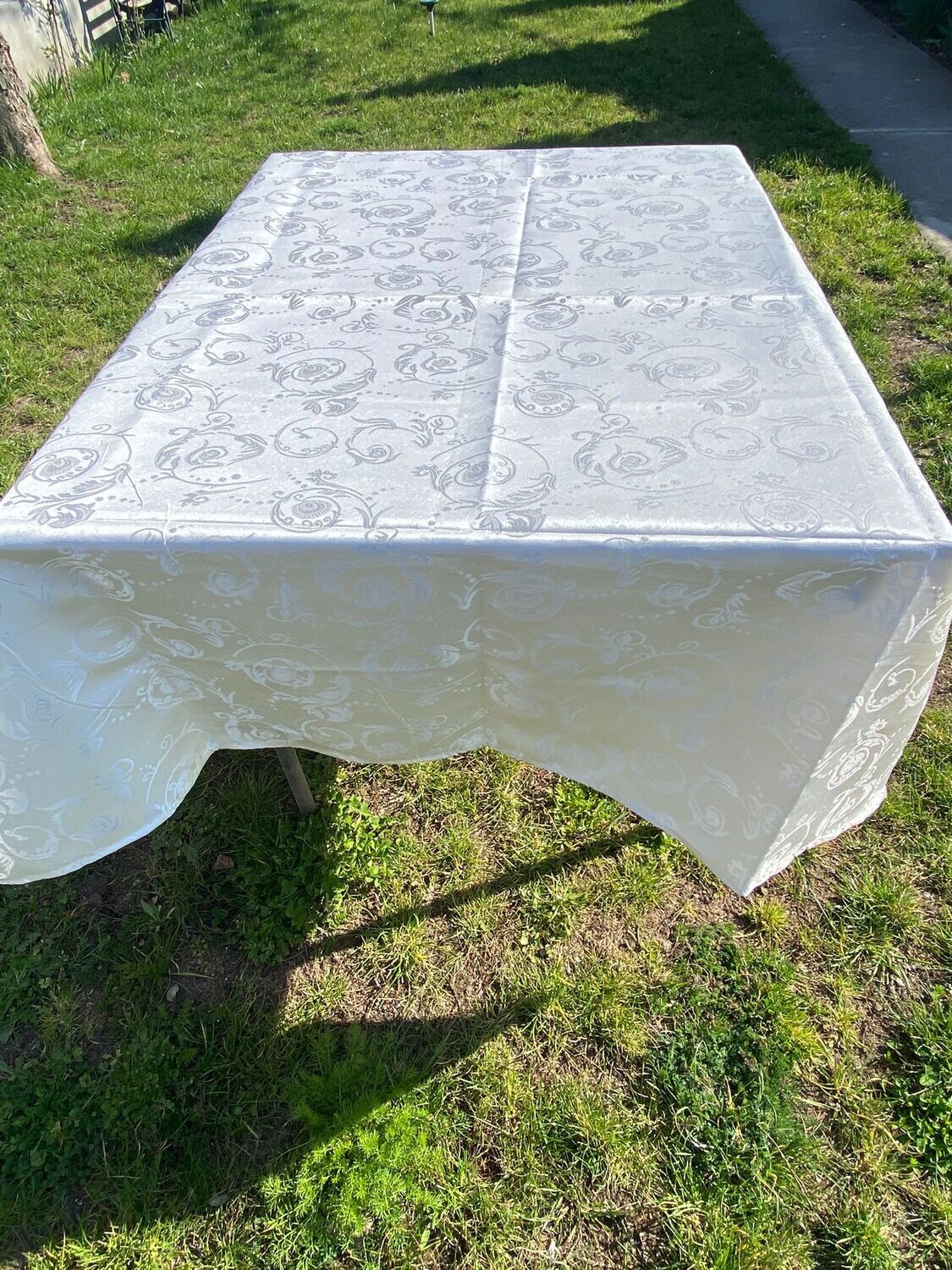 Fata masa brocard ivory model oriental