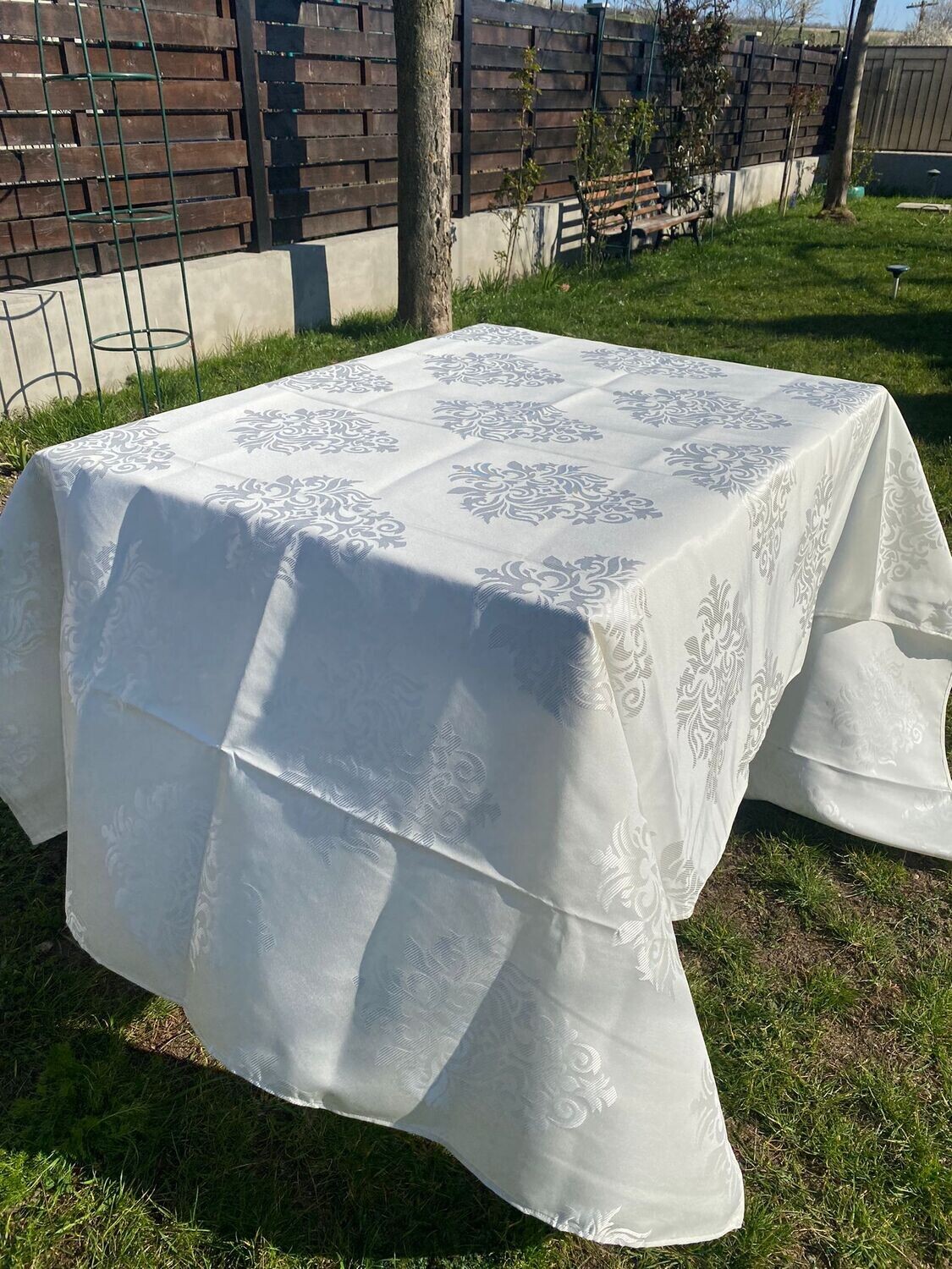Fata masa brocart ivory model ”Spania”