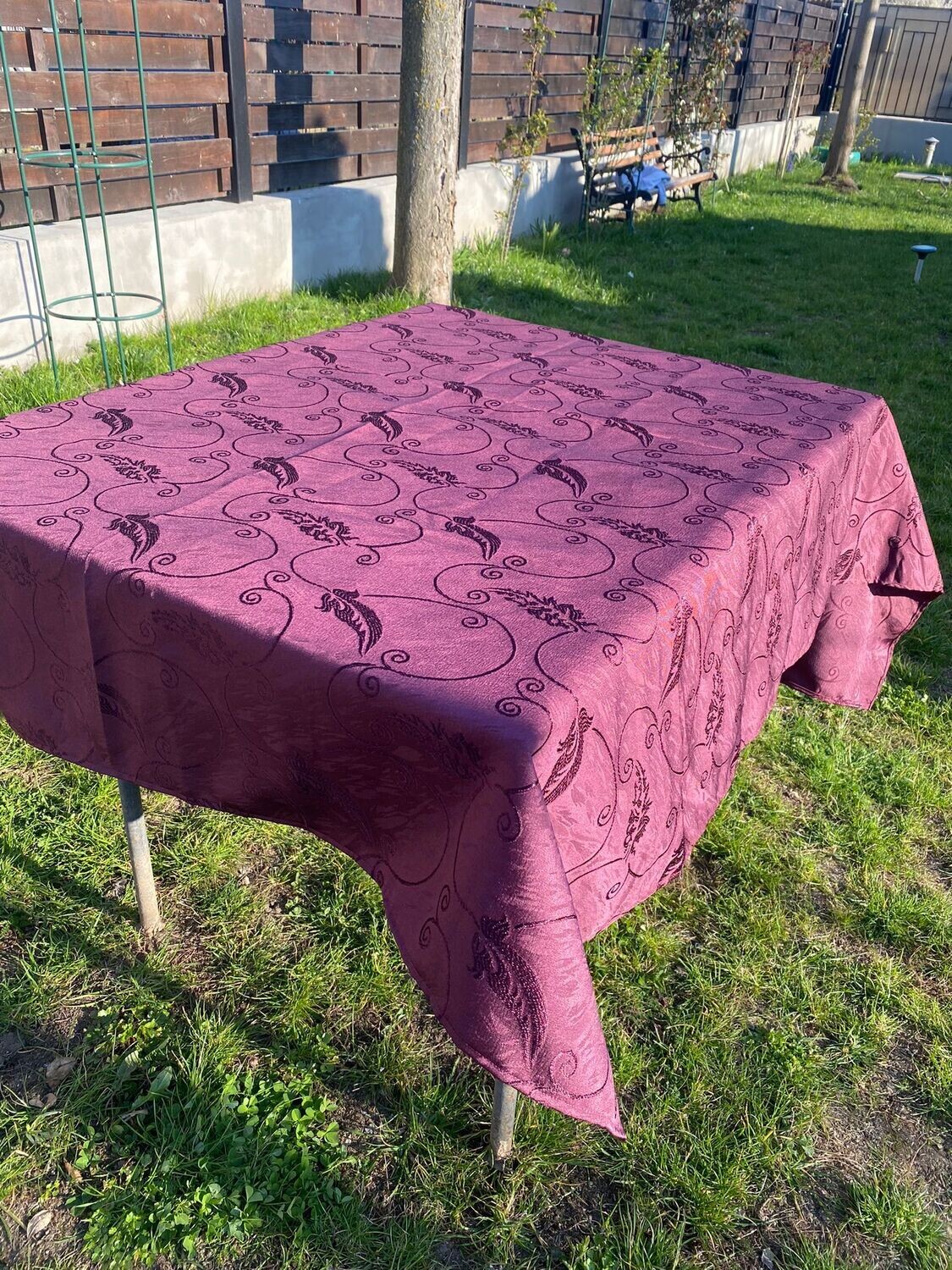 Fețe masă brocart mov prună